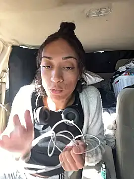 Snapshot of starrynikki chatting on 12, 1, 2025 starrynikki online show from 12, 1, 2025