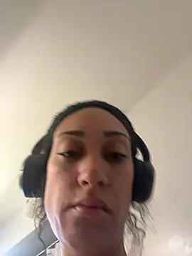 Snapshot of starrynikki chatting on 14, 1, 2025 starrynikki online show from 14, 1, 2025