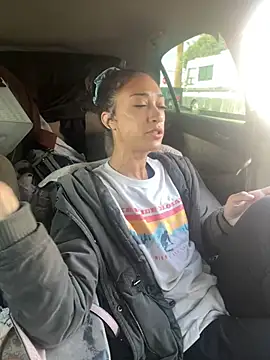 Snapshot of starrynikki chatting on 3, 2, 2025 starrynikki online show from 3, 2, 2025