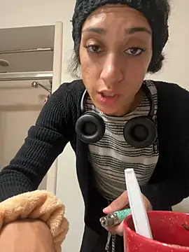 Snapshot of starrynikki chatting on 7, 2, 2025 starrynikki online show from 7, 2, 2025