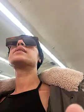 Snapshot of starrynikki chatting on 5, 3, 2025 starrynikki online show from 5, 3, 2025