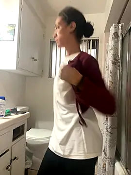 Snapshot of starrynikki chatting on 1, 10, 2025 starrynikki online show from 1, 10, 2025