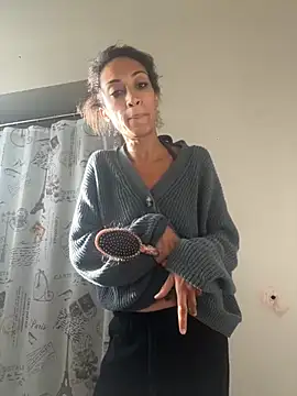 Snapshot of starrynikki chatting on 6, 10, 2025 starrynikki online show from 6, 10, 2025