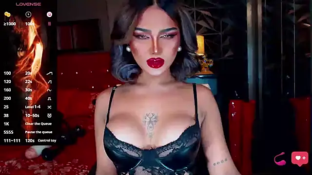 Snapshot of NatalyaFox chatting on 13, 11, 2025 NatalyaFox online show from 13, 11, 2025