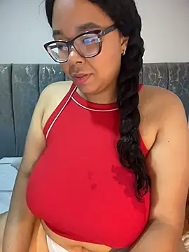 Snapshot of XMara chatting on 21, 4, 2026 XMara online show from 21, 4, 2026