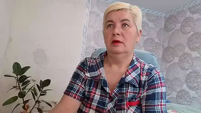 Snapshot of NicoleOlla chatting on 7, 11, 2025 NicoleOlla online show from 7, 11, 2025