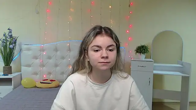 TinaRedly online show from 20, 1, 2025