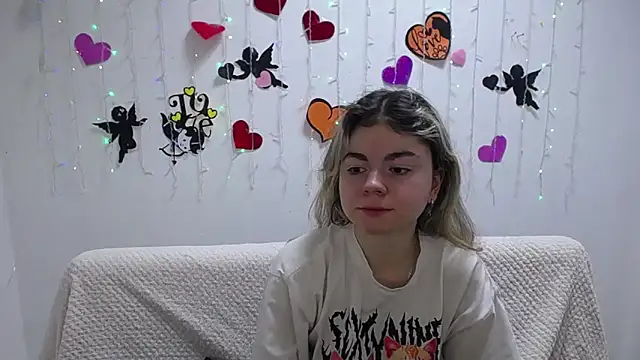 TinaRedly online show from 12, 2, 2025