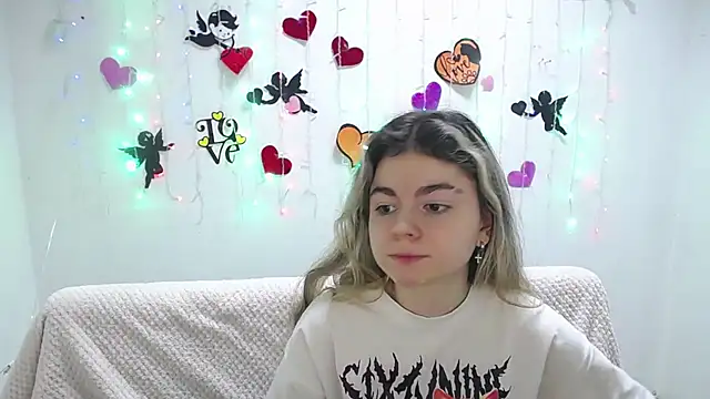 TinaRedly online show from 22, 2, 2025