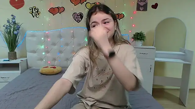 TinaRedly online show from 13, 3, 2025