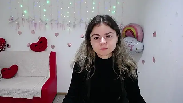 TinaRedly online show from 10, 10, 2025