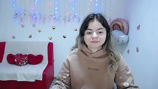 TinaRedly online show from 13, 10, 2025