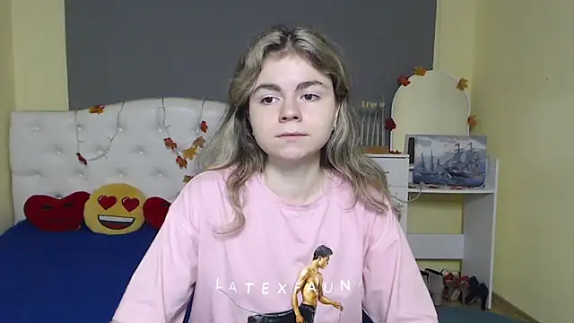 TinaRedly online show from 22, 11, 2025