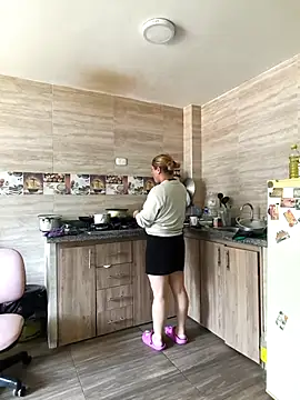 hotandfierylatinos2023 online show from 16, 3, 2025