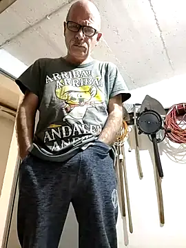 bottomhairy online show from 27, 2, 2025