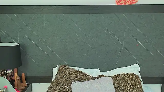 charlottebrowns  online show from 25, 1, 2025