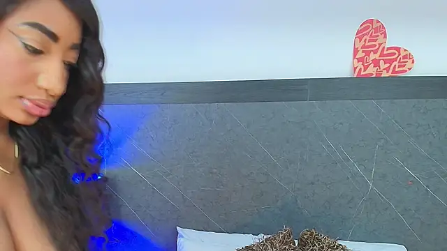 charlottebrowns  online show from 28, 2, 2025