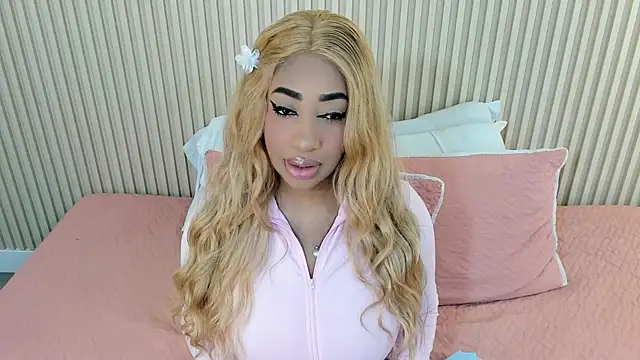 charlottebrowns  online show from 9, 5, 2026
