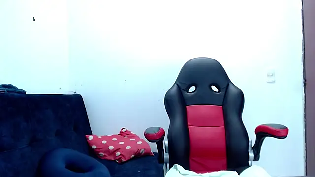 Snapshot of kaira_sweet_ chatting on 18, 3, 2025 kaira sweet online show from 18, 3, 2025