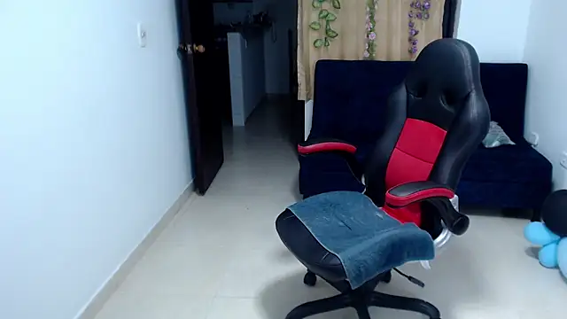 Snapshot of kaira_sweet_ chatting on 19, 10, 2025 kaira sweet online show from 19, 10, 2025