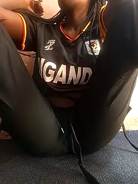 Snapshot of Swirly_blac chatting on 11, 10, 2025 Swirly blac online show from 11, 10, 2025