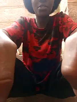 Snapshot of Swirly_blac chatting on 20, 11, 2025 Swirly blac online show from 20, 11, 2025