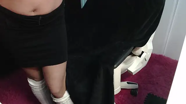 Snapshot of yamira25 chatting on 8, 12, 2024 yamira25 online show from 8, 12, 2024