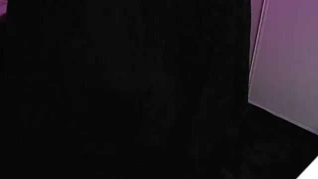 Snapshot of yamira25 chatting on 6, 3, 2025 yamira25 online show from 6, 3, 2025