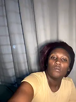 Snapshot of Leee_and_Dee chatting on 2, 10, 2025 Leee and Dee online show from 2, 10, 2025