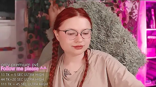 Snapshot of me__hanna chatting on 15, 6, 2026 me hanna online show from 15, 6, 2026