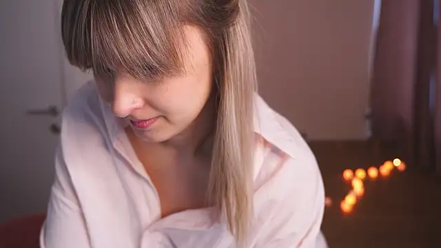 Snapshot of hereandnows_ chatting on 15, 12, 2024 hereandnows  online show from 15, 12, 2024