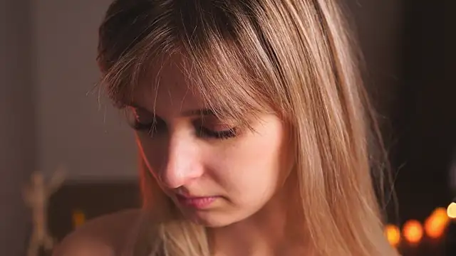 Snapshot of hereandnows_ chatting on 28, 12, 2024 hereandnows  online show from 28, 12, 2024