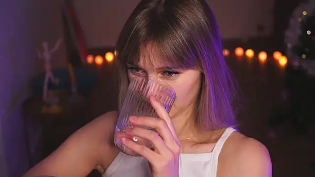 Snapshot of hereandnows_ chatting on 12, 1, 2025 hereandnows  online show from 12, 1, 2025