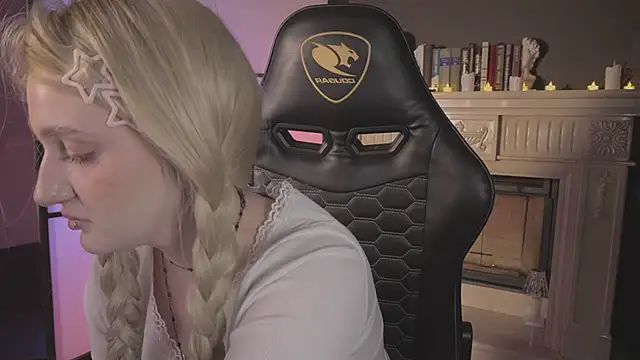 ELLIEJAY online show from 19, 4, 2026