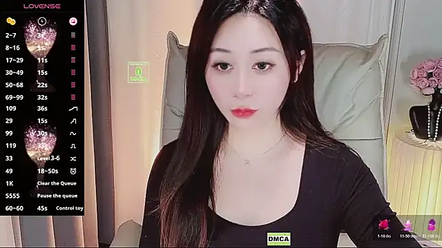 Snapshot of Liiniie-Lovers chatting on 12, 11, 2025 Liiniie-Lovers online show from 12, 11, 2025