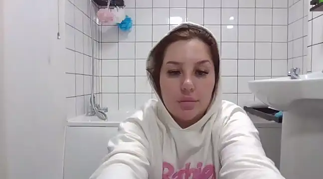 magical mia online show from 2, 2, 2025