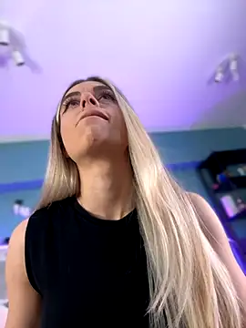 Snapshot of HaileyMadow chatting on 26, 10, 2025 HaileyMadow online show from 26, 10, 2025