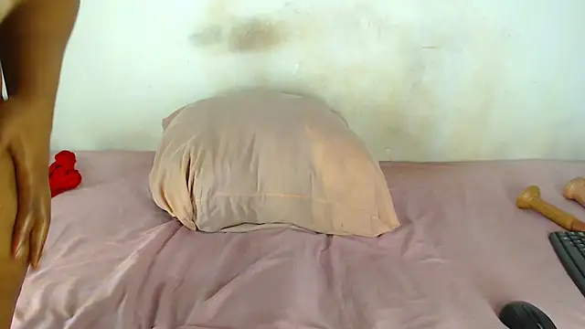 FAT ASS27 online show from 2, 4, 2026