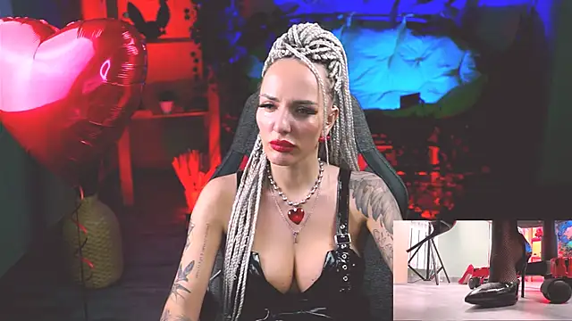 MonicaMaxwel online show from 15, 2, 2025