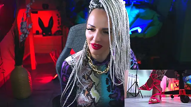 MonicaMaxwel online show from 22, 2, 2025