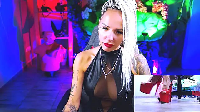 MonicaMaxwel online show from 13, 9, 2025