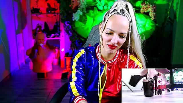 MonicaMaxwel online show from 26, 10, 2025