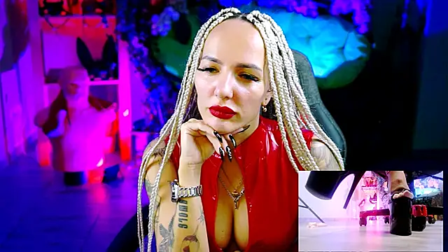 MonicaMaxwel online show from 14, 11, 2025