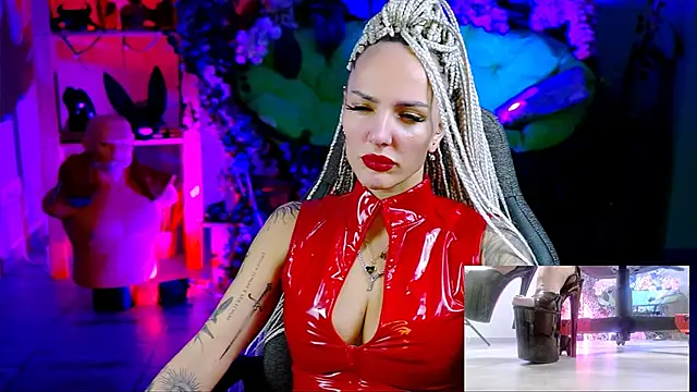 MonicaMaxwel online show from 18, 11, 2025