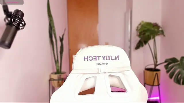 Gingerdoll   online show from 26, 1, 2025