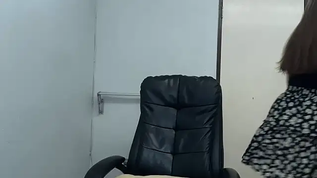 SassyJessi online show from 5, 4, 2026