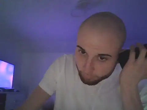 Snapshot of John_86 chatting on 2, 11, 2025 John 86 online show from 2, 11, 2025