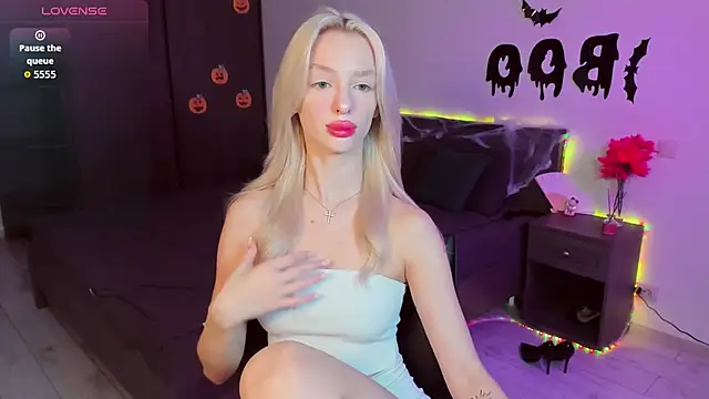 AleksaBlonde online show from 23, 10, 2025