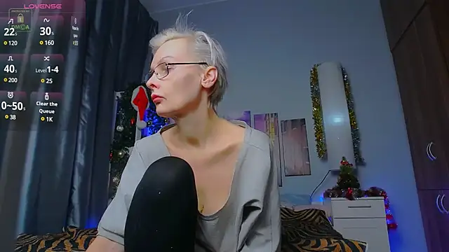 HelgaHimmell online show from 10, 1, 2025