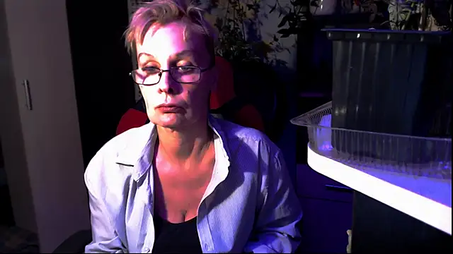 Snapshot of HelgaHimmell chatting on 15, 6, 2026 HelgaHimmell online show from 15, 6, 2026